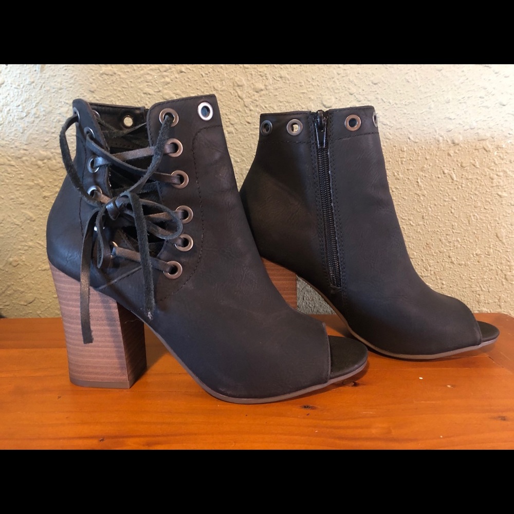 Zip up open toe heel boots